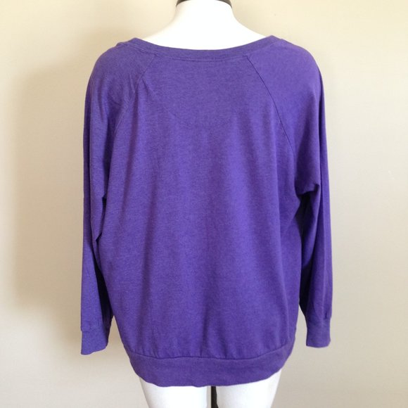 Superman Long Sleeve Distressed Logo - Picture 4 of 8